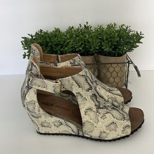 Jolimall Women’s Snake Print Wedge Sandal Size 8